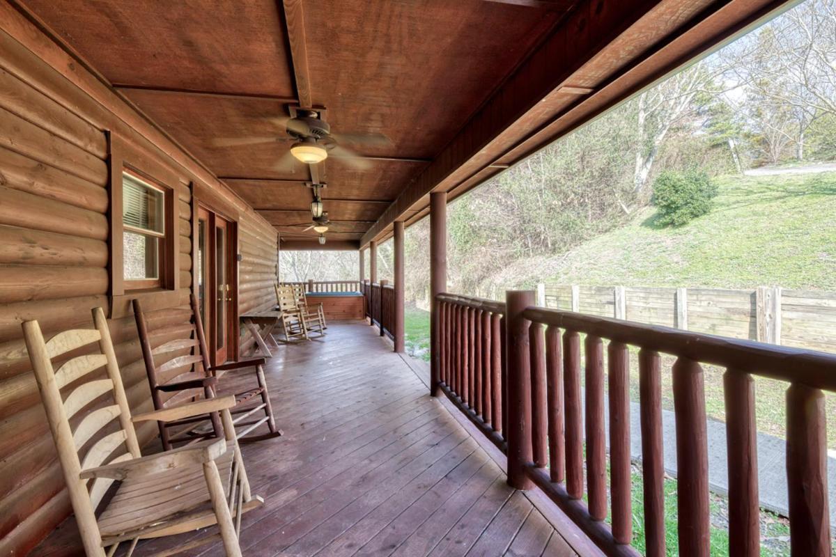 Cherokee Lodge セバービル エクステリア 写真